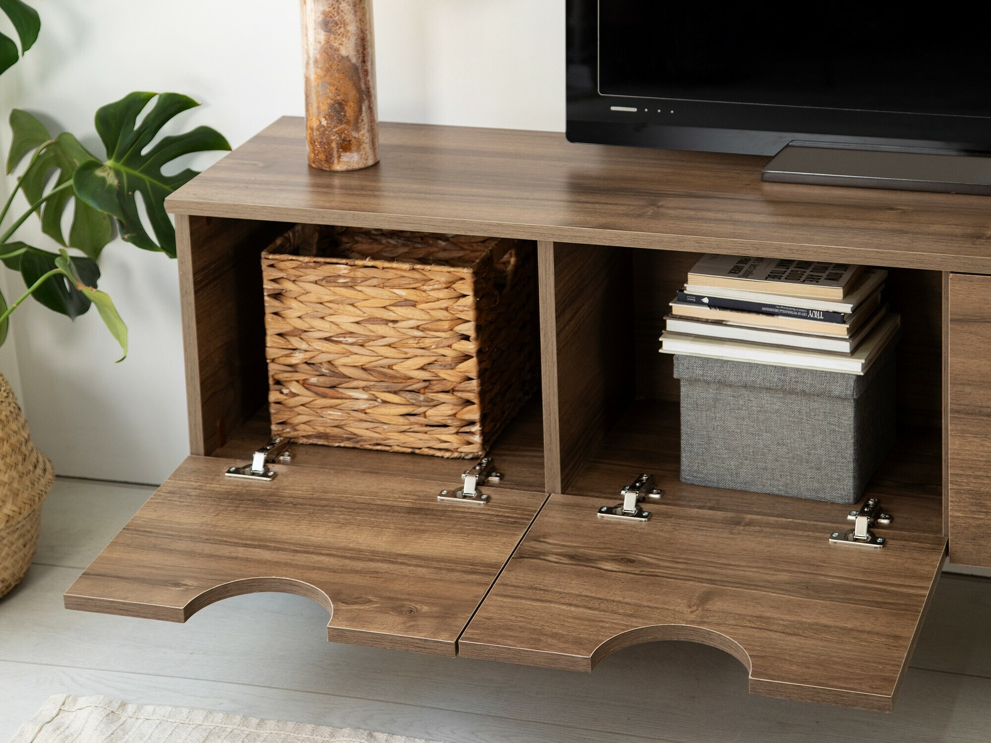 TV-omarica Kailua 2212 (Oreh)