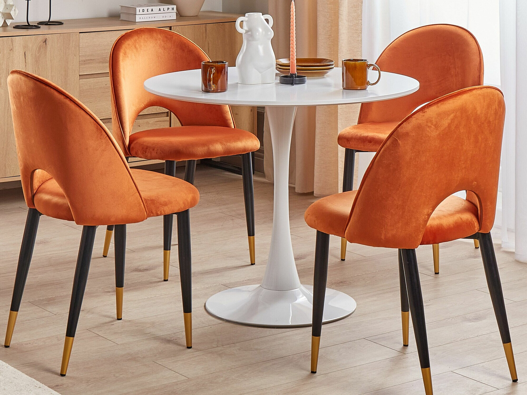 Miza Berwyn 2174 (Bela)