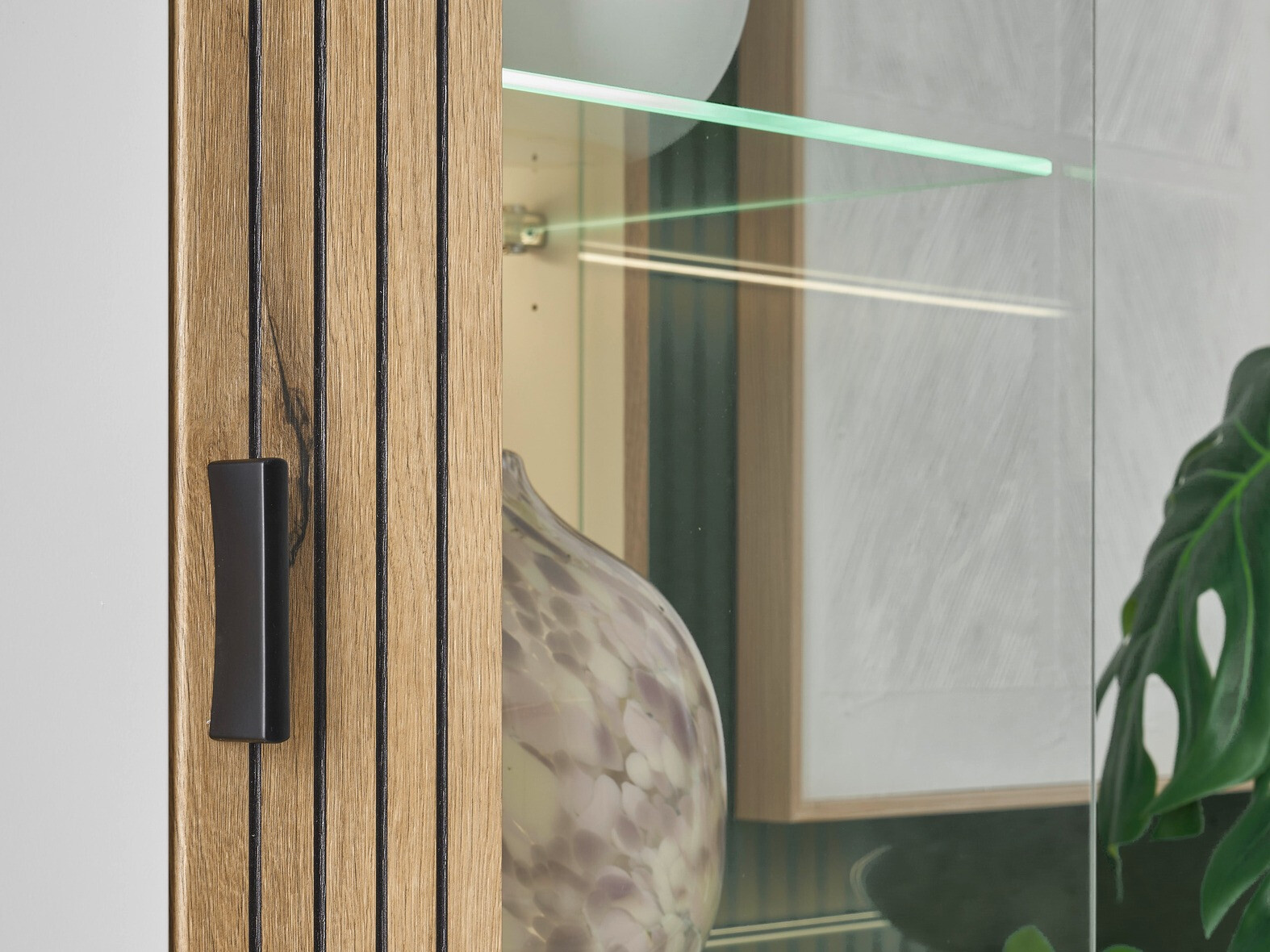 Regal Belmelu 103 (Bela + Hrast)