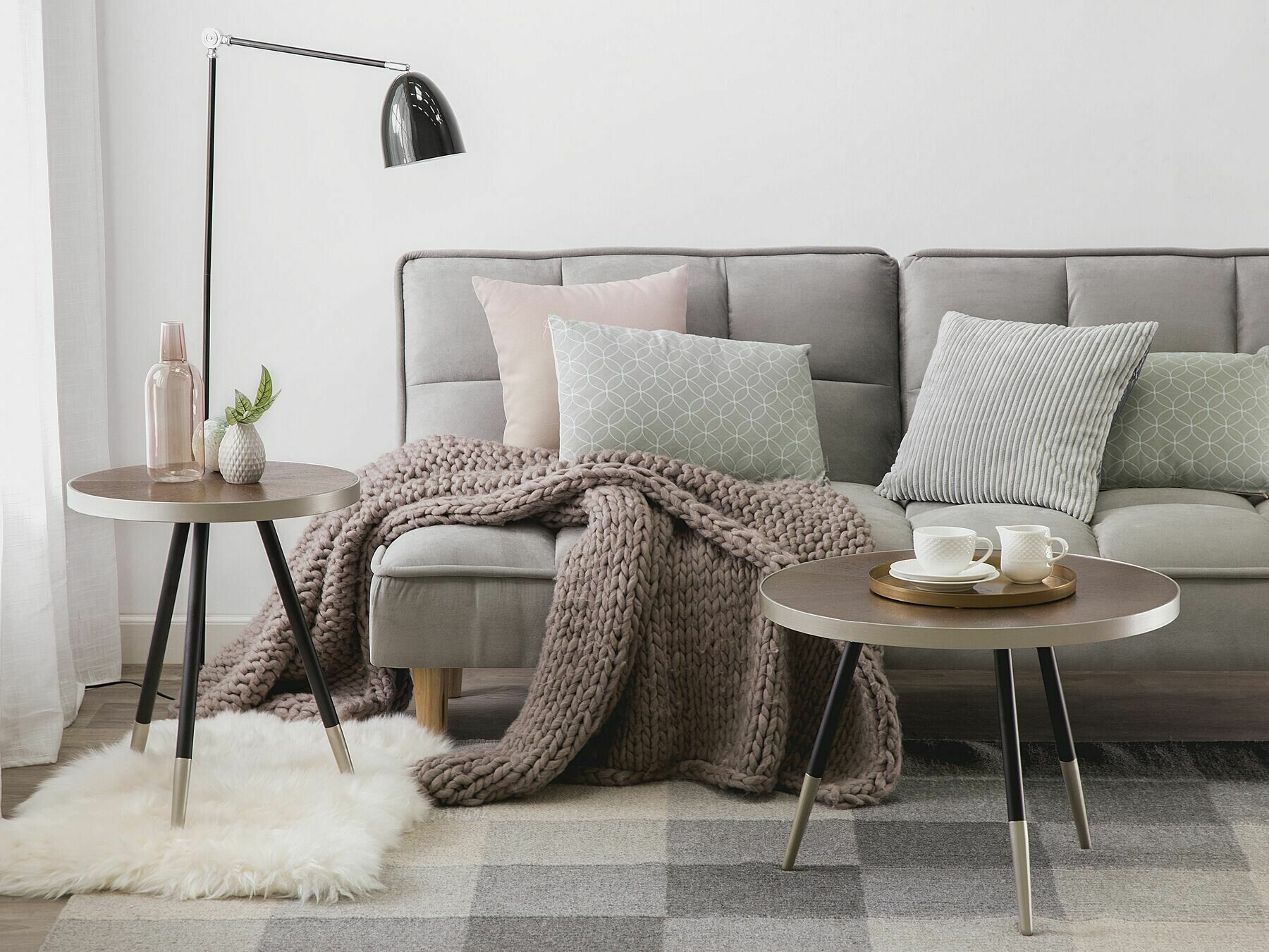 Stranska mizica Berwyn 643 (Zlata + Temen les)