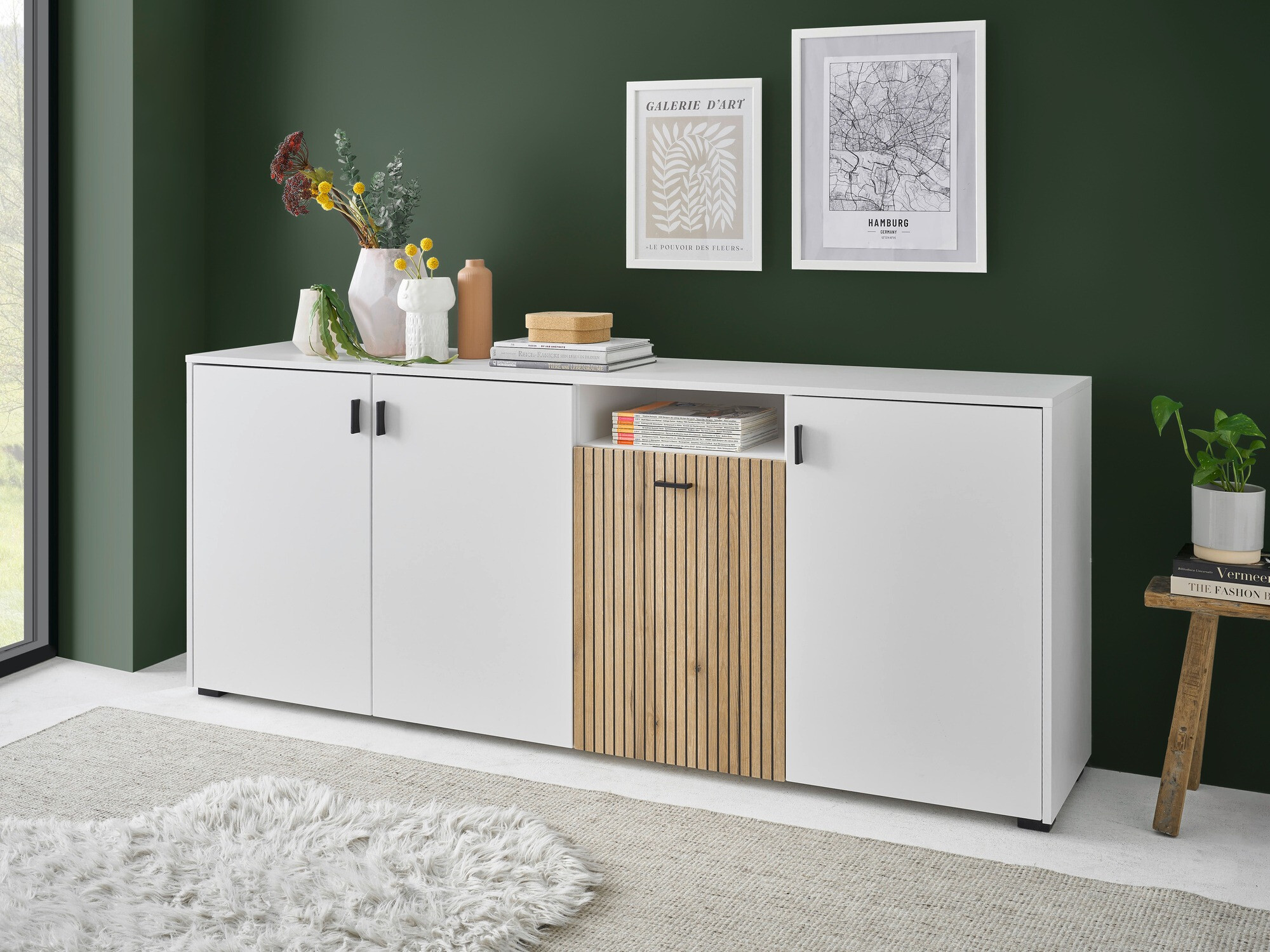 Omarica Belmelu 108 (Bela + Hrast)
