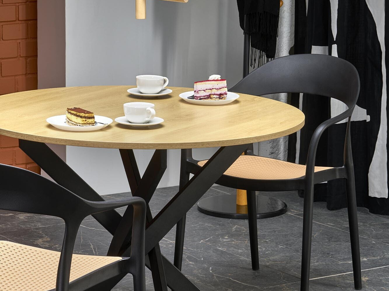 Jedilniški komplet Houston 1773