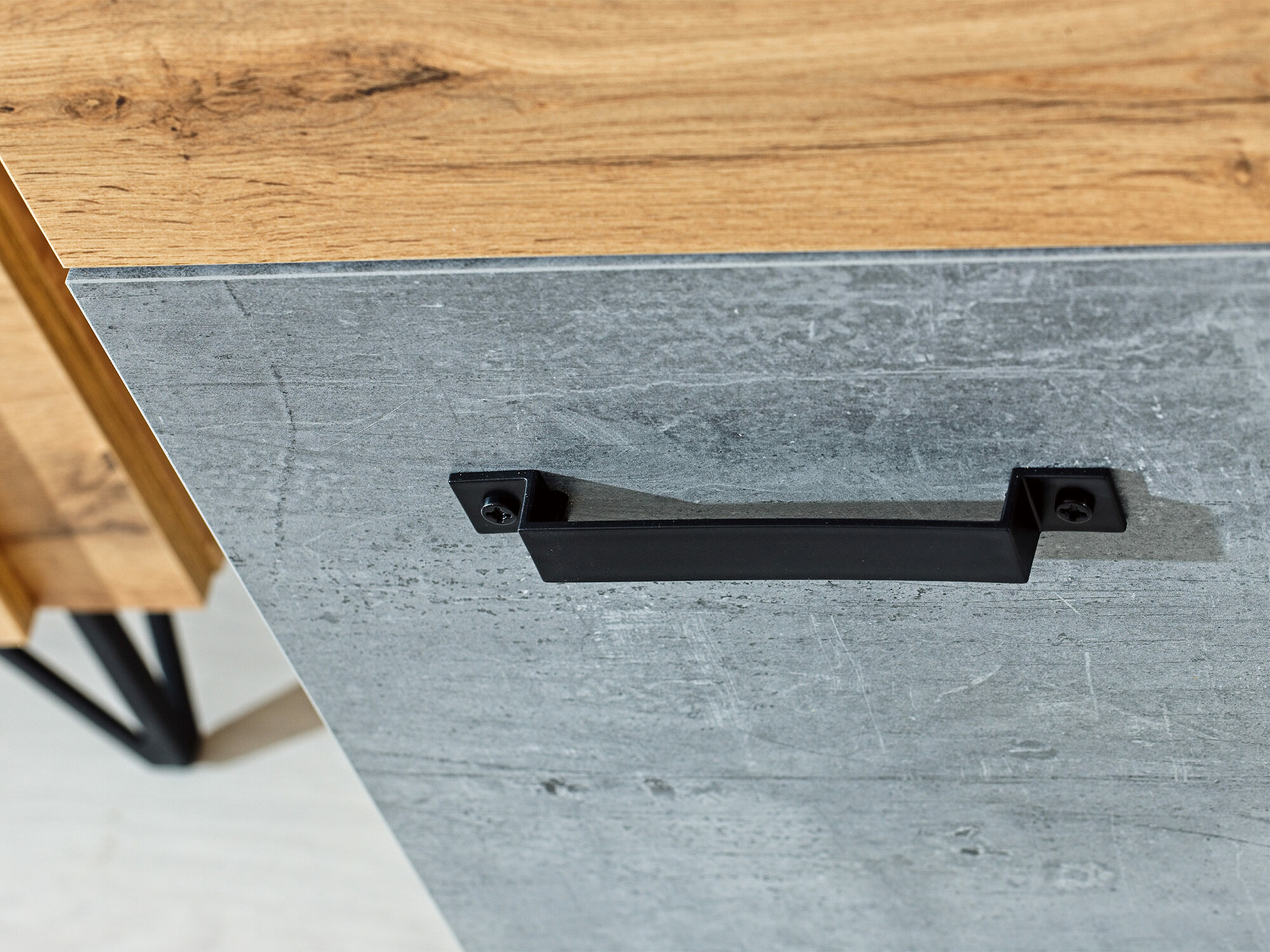 Pisalna miza Domdele 108