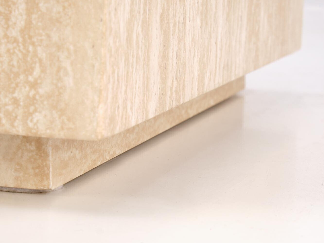 Klubska mizica Houston 1820