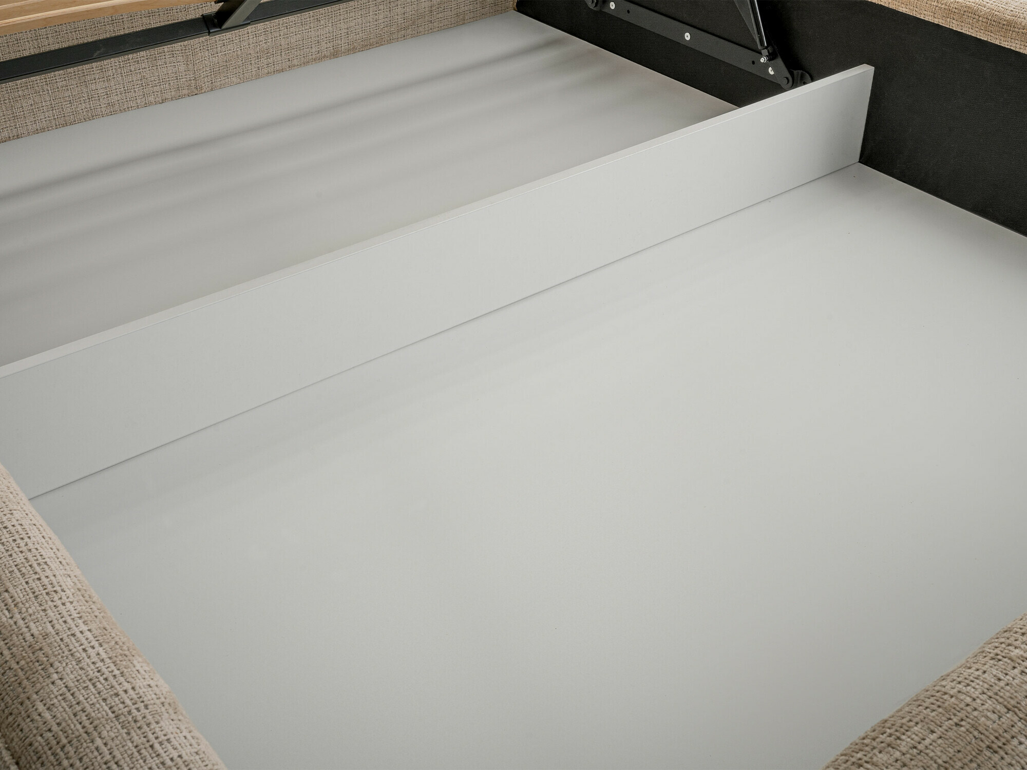 Postelja Calcalo 108