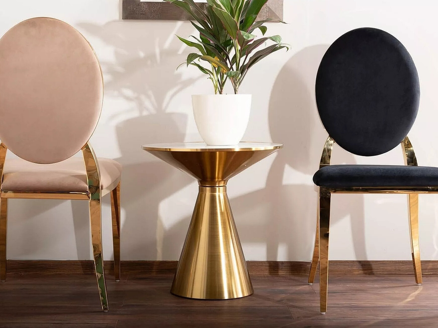 Klubska mizica Detroit 560