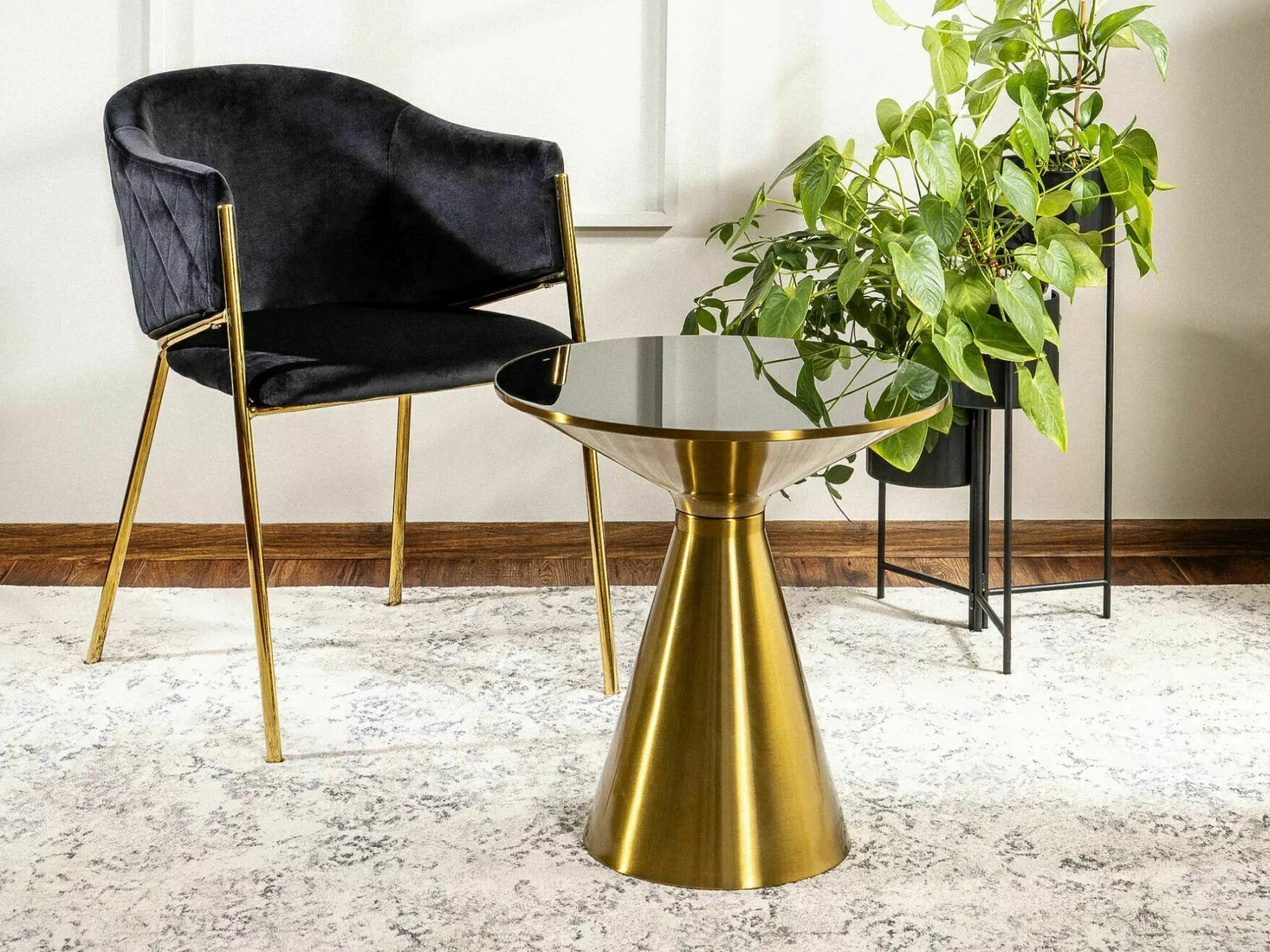 Klubska mizica Detroit 582