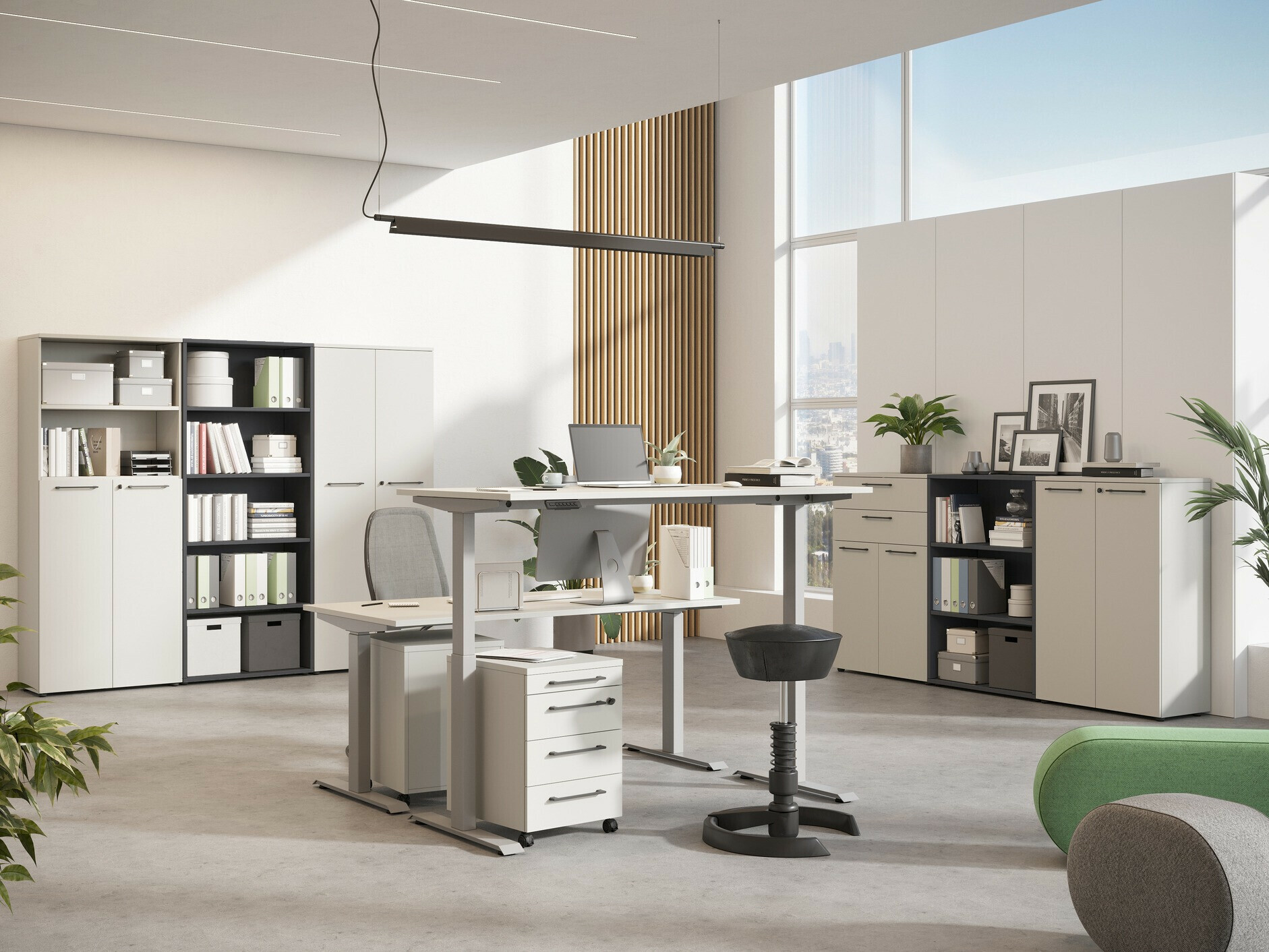 Dvižna pisalna miza Eliromo 118 (Svetlo siva + Srebrna)