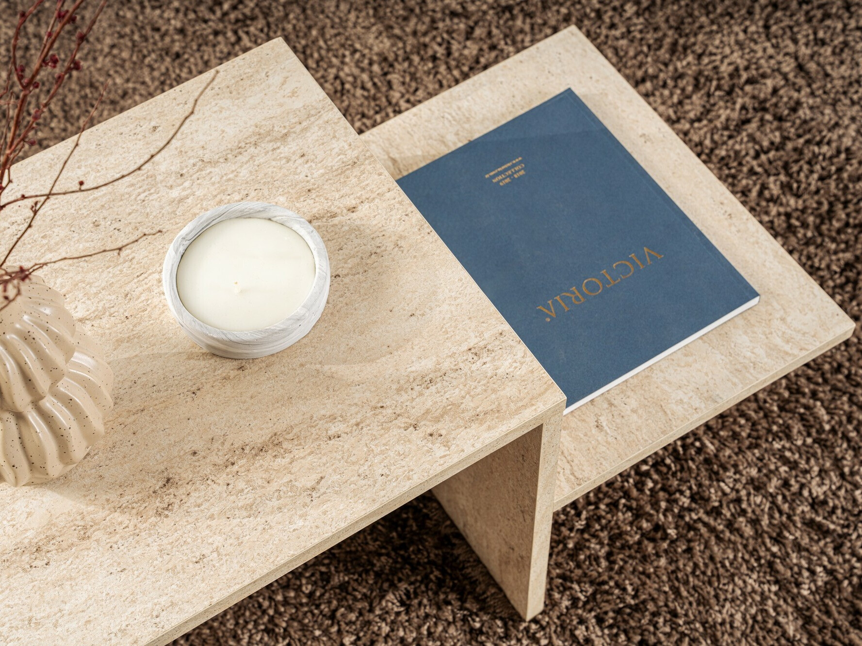 Klubska mizica Novato 104 (Svetel travertin)