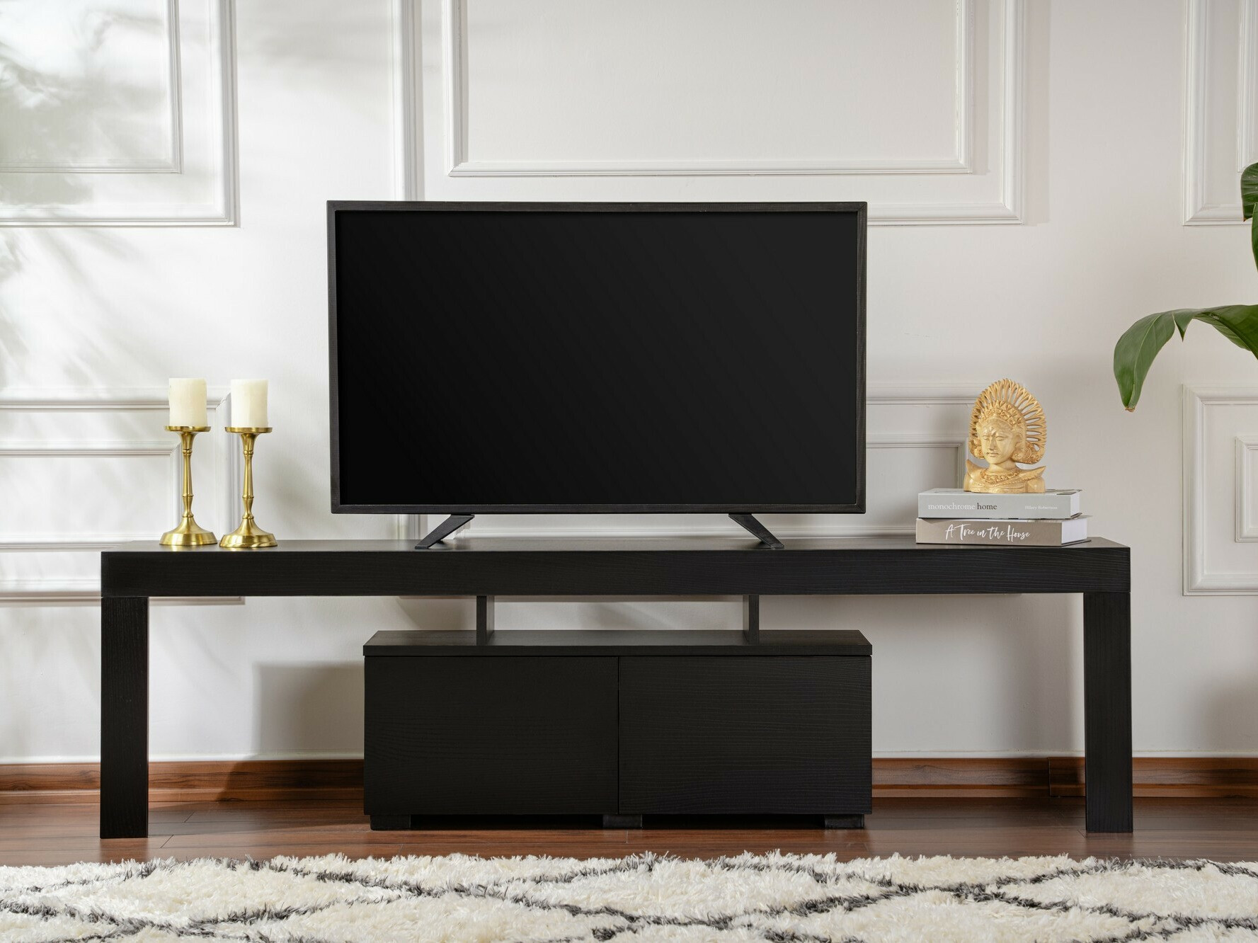 TV-omarica Novato 108 (Črna)