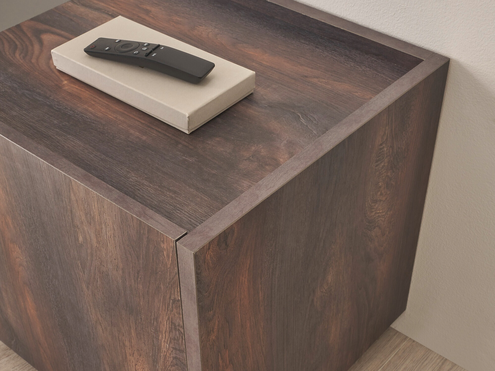 TV-omarica Beltolo 100