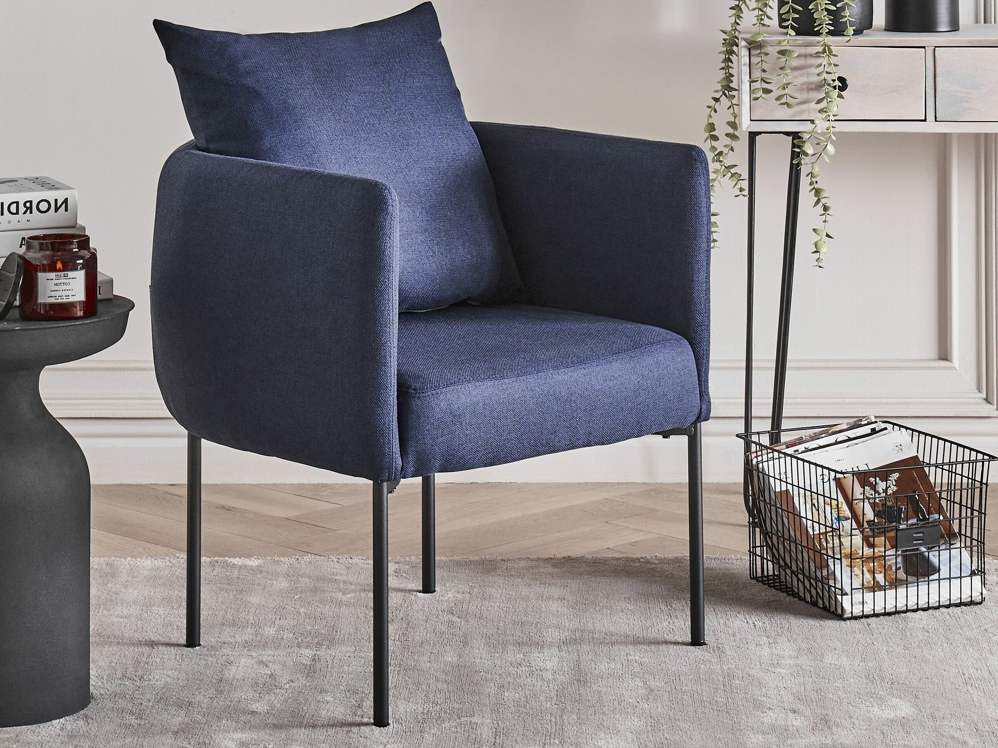 Fotelj Berwyn 2203 (Temno modra)