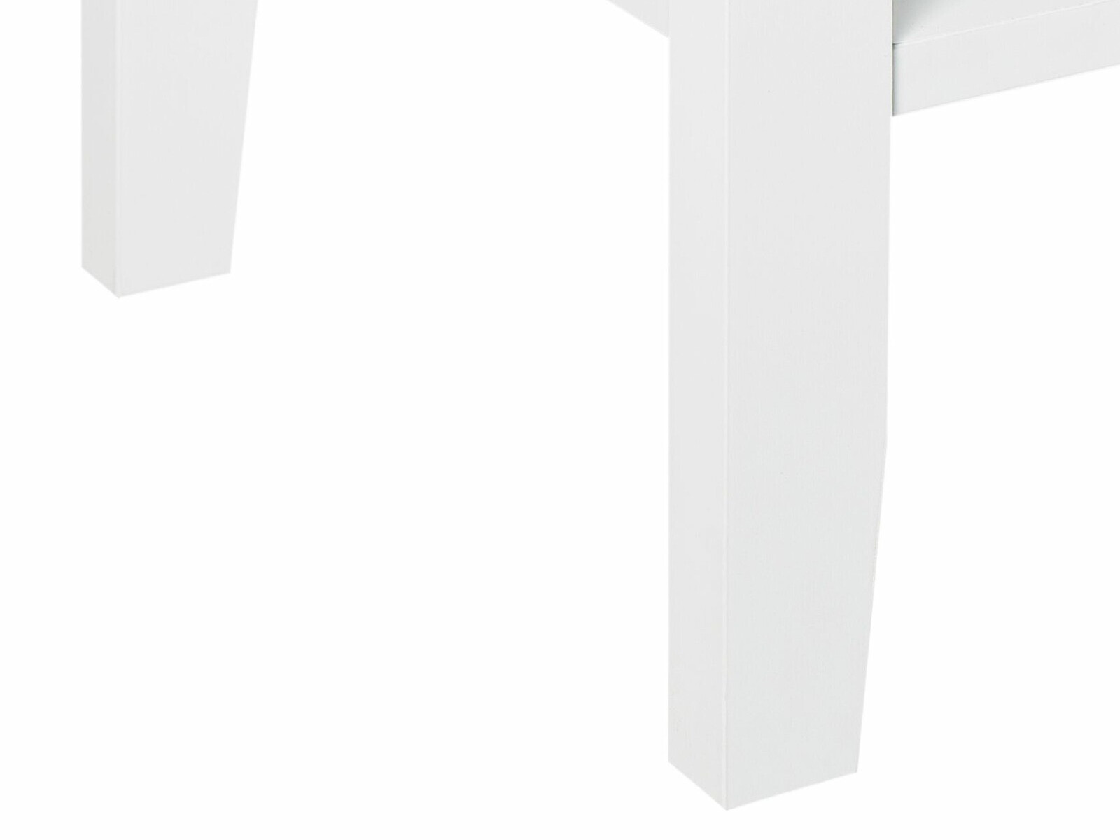 Nočna omarica Romloru 101