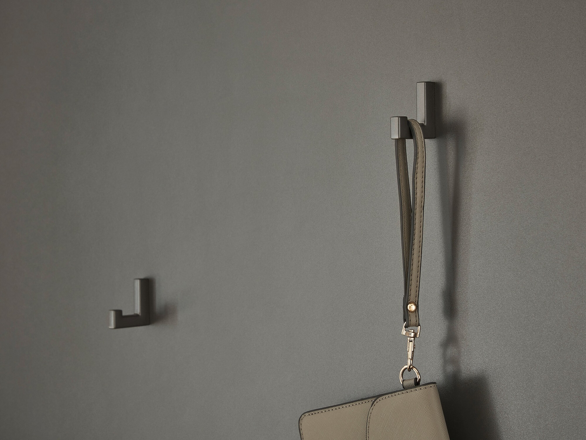 Obešalnik Elbsori 162 (Antracit)