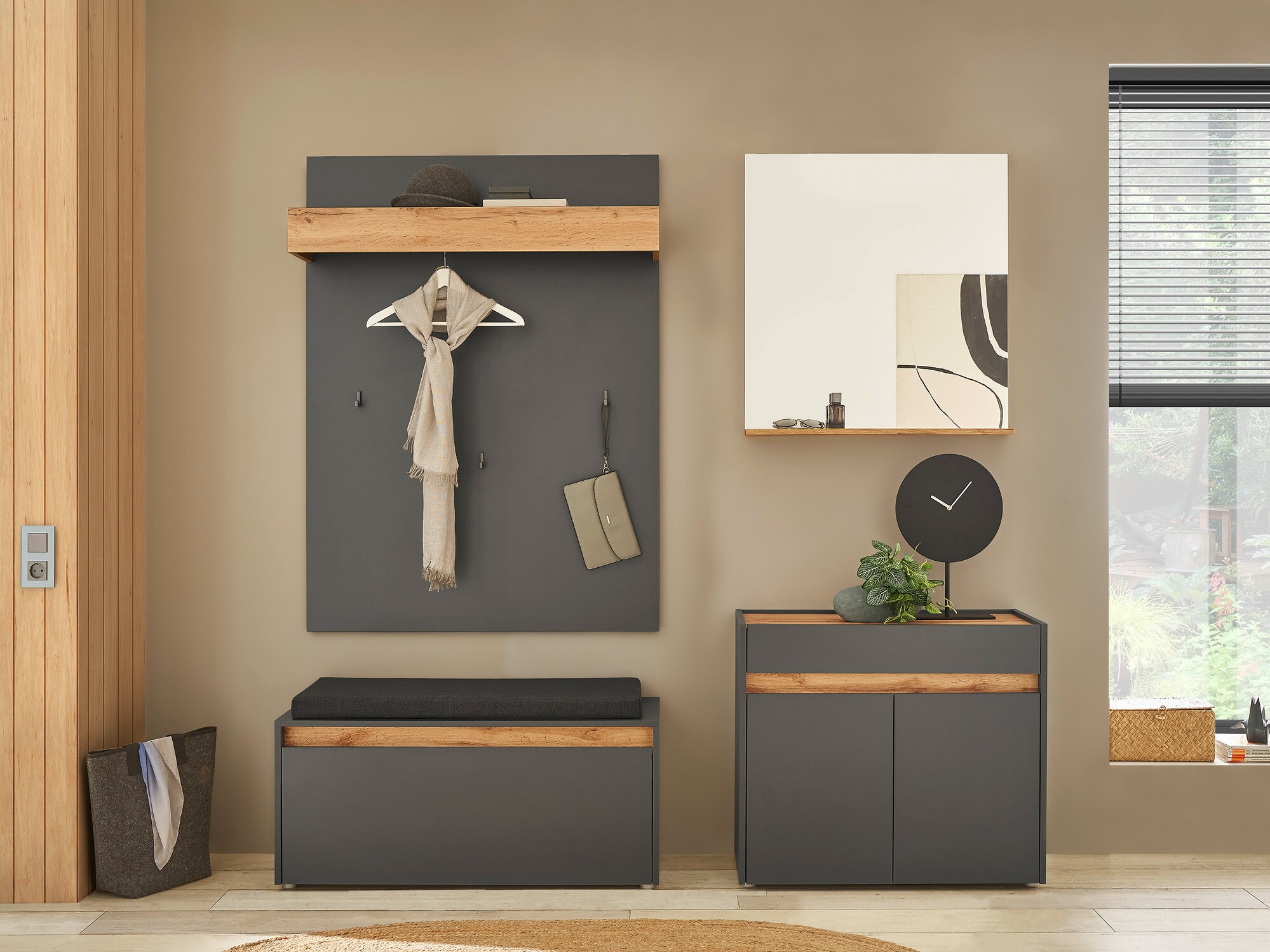 Obešalnik Elbsori 162 (Antracit)