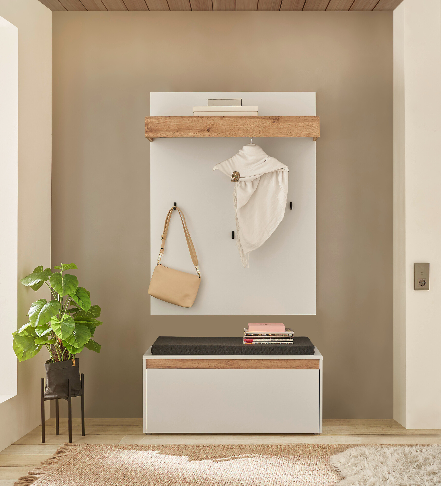 Komplet za predsobo Elbsori 167 (Bela)