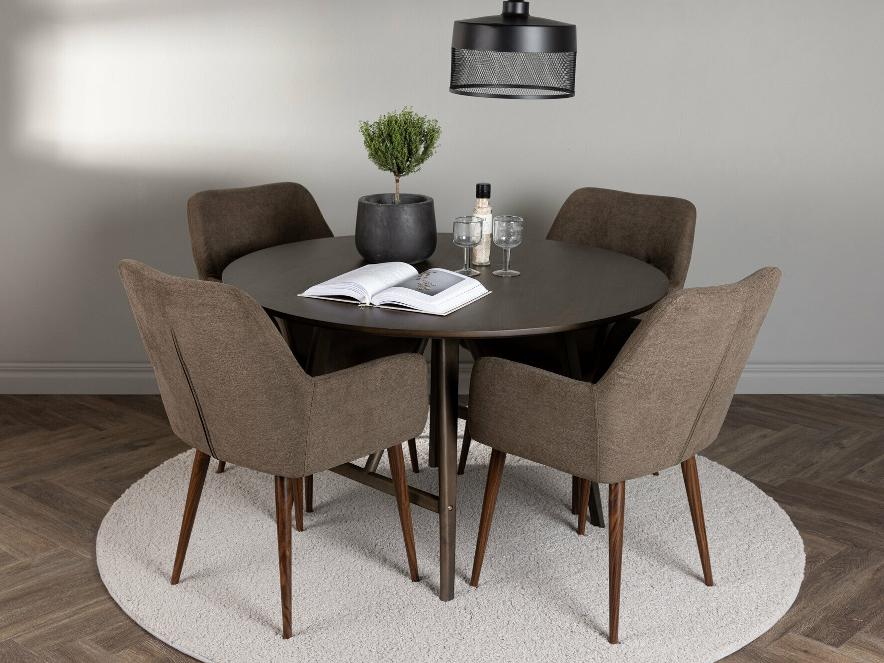 Jedilniški komplet Dallas 4583