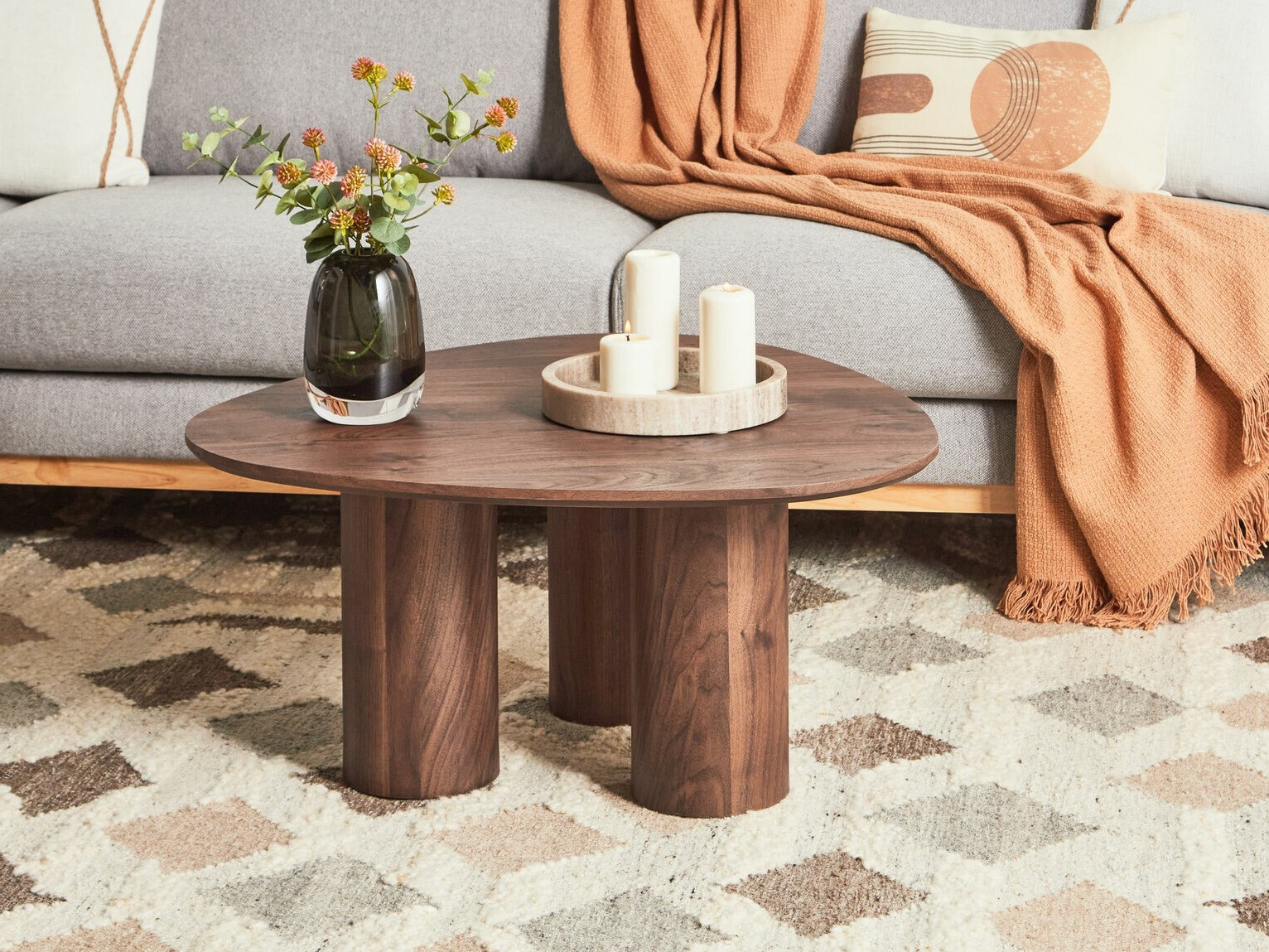 Klubska mizica Berwyn 2310 (Temen les)