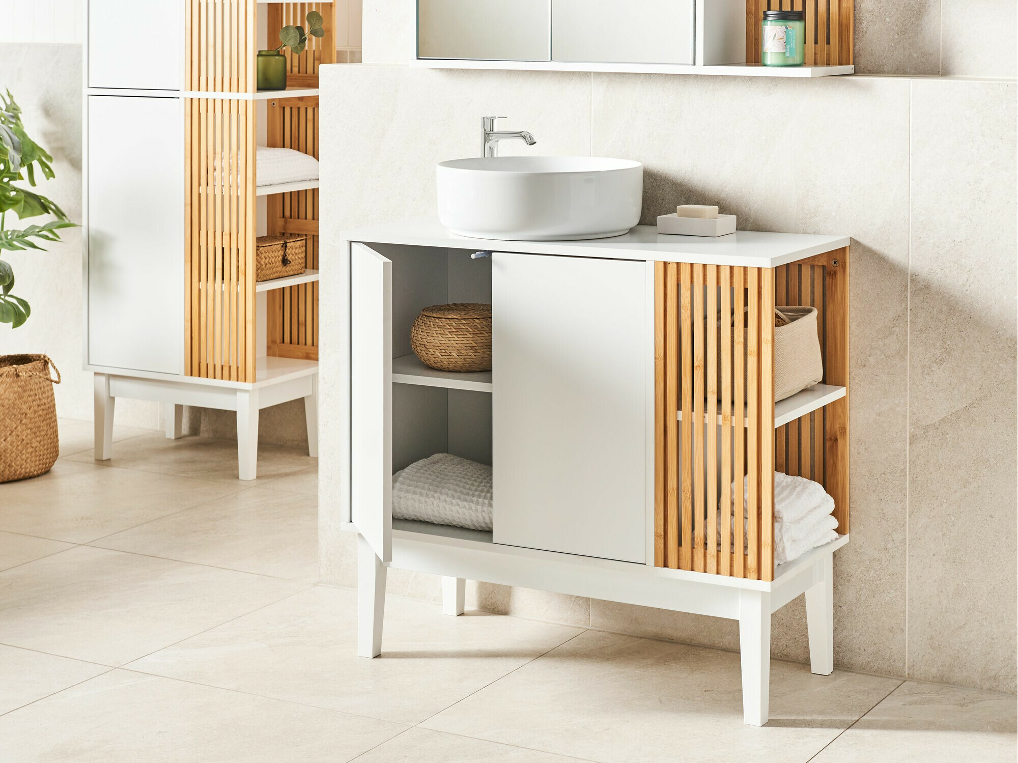 Prostostoječa kopalniška omarica za umivalnik Berwyn 2340