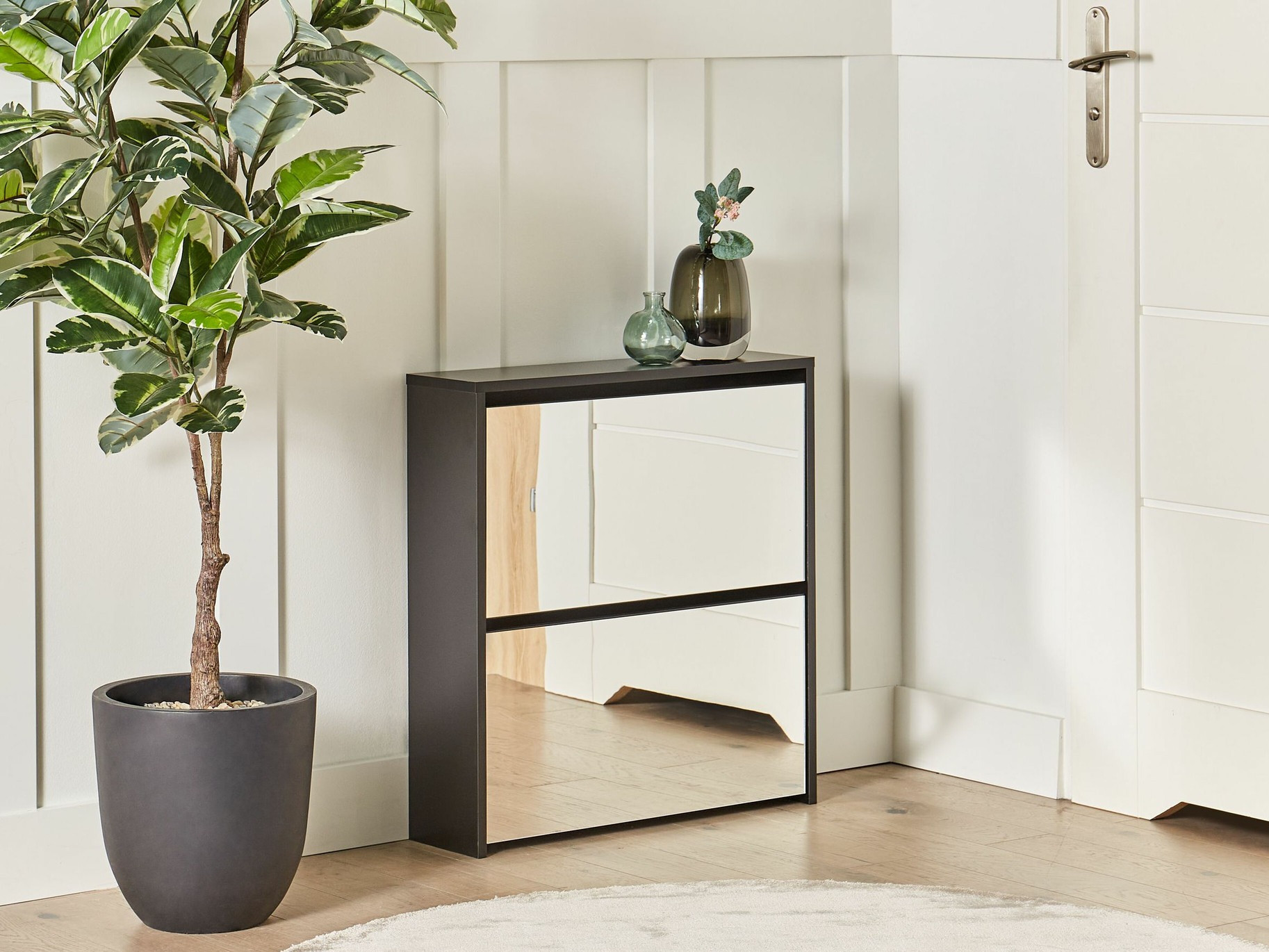 Omarica za čevlje Berwyn 2352 (Črna)