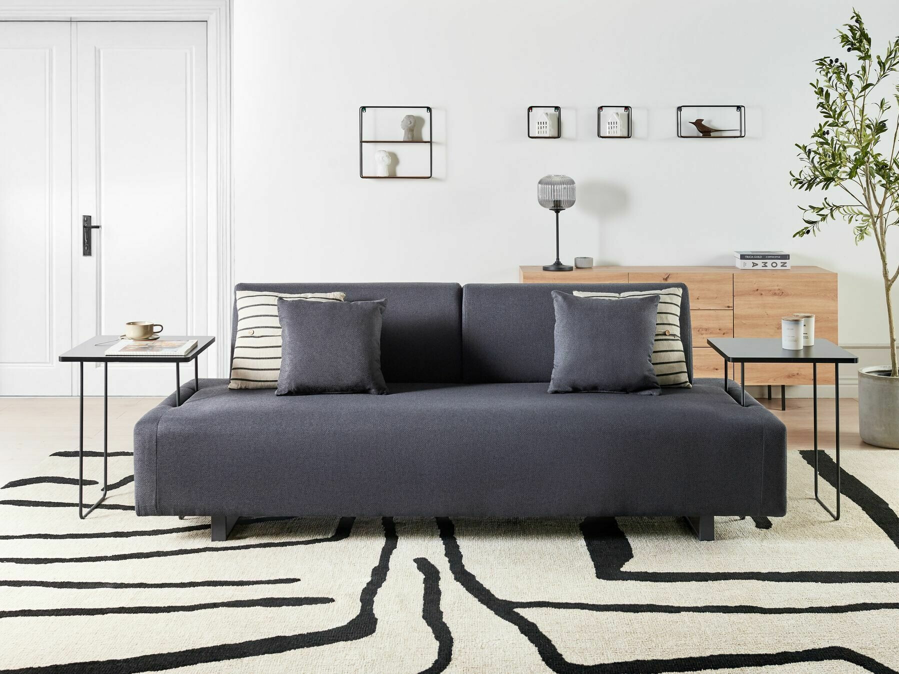 Kavč Berwyn 2417 (Črna)