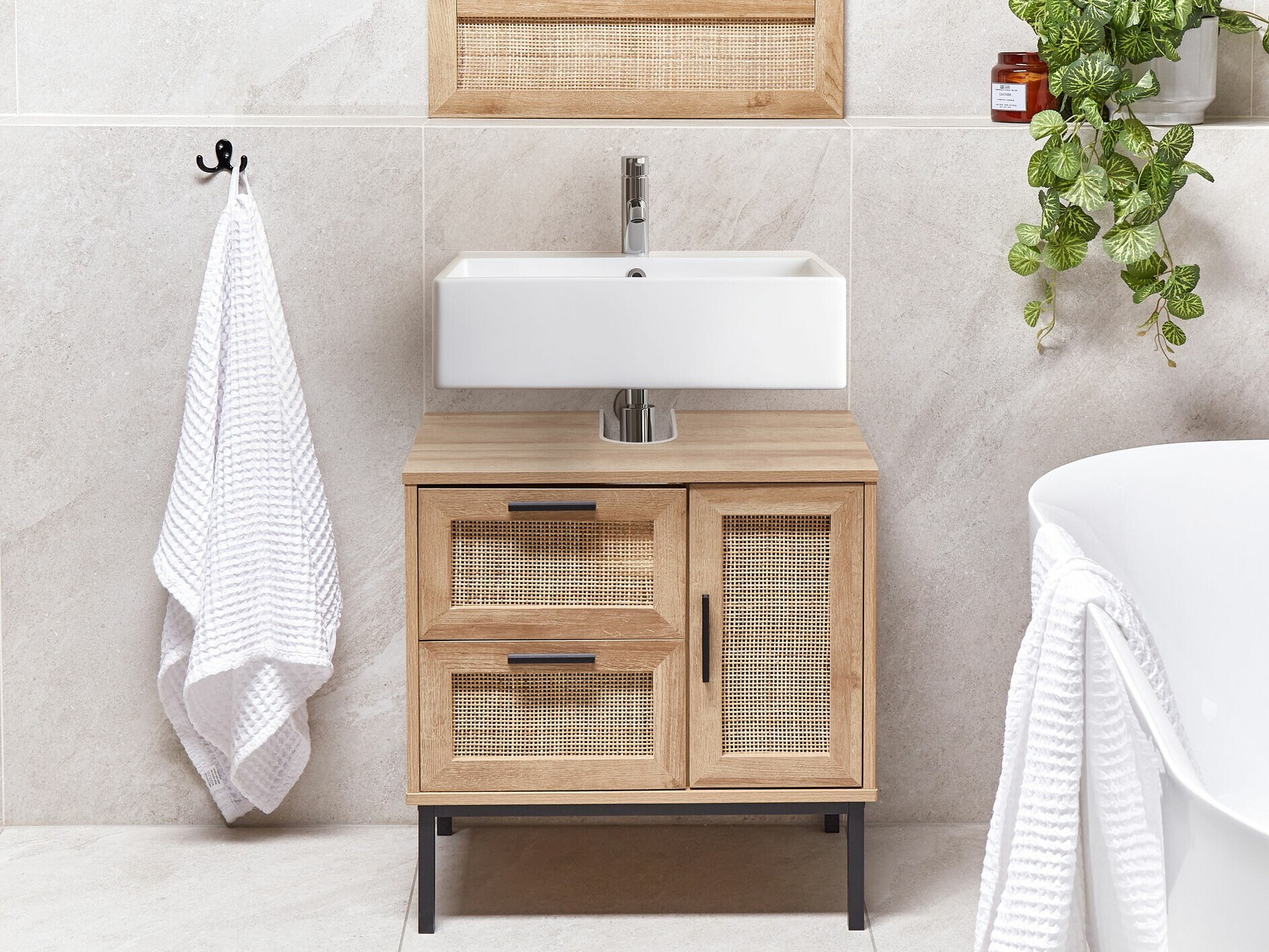 Viseča kopalniška omarica za umivalnik Meldoru 101