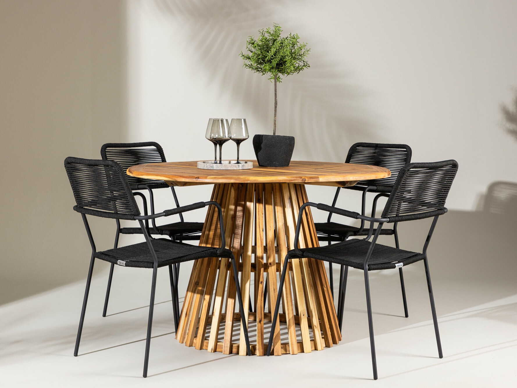 Komplet mize in stolov Dallas 4631 (Črna)