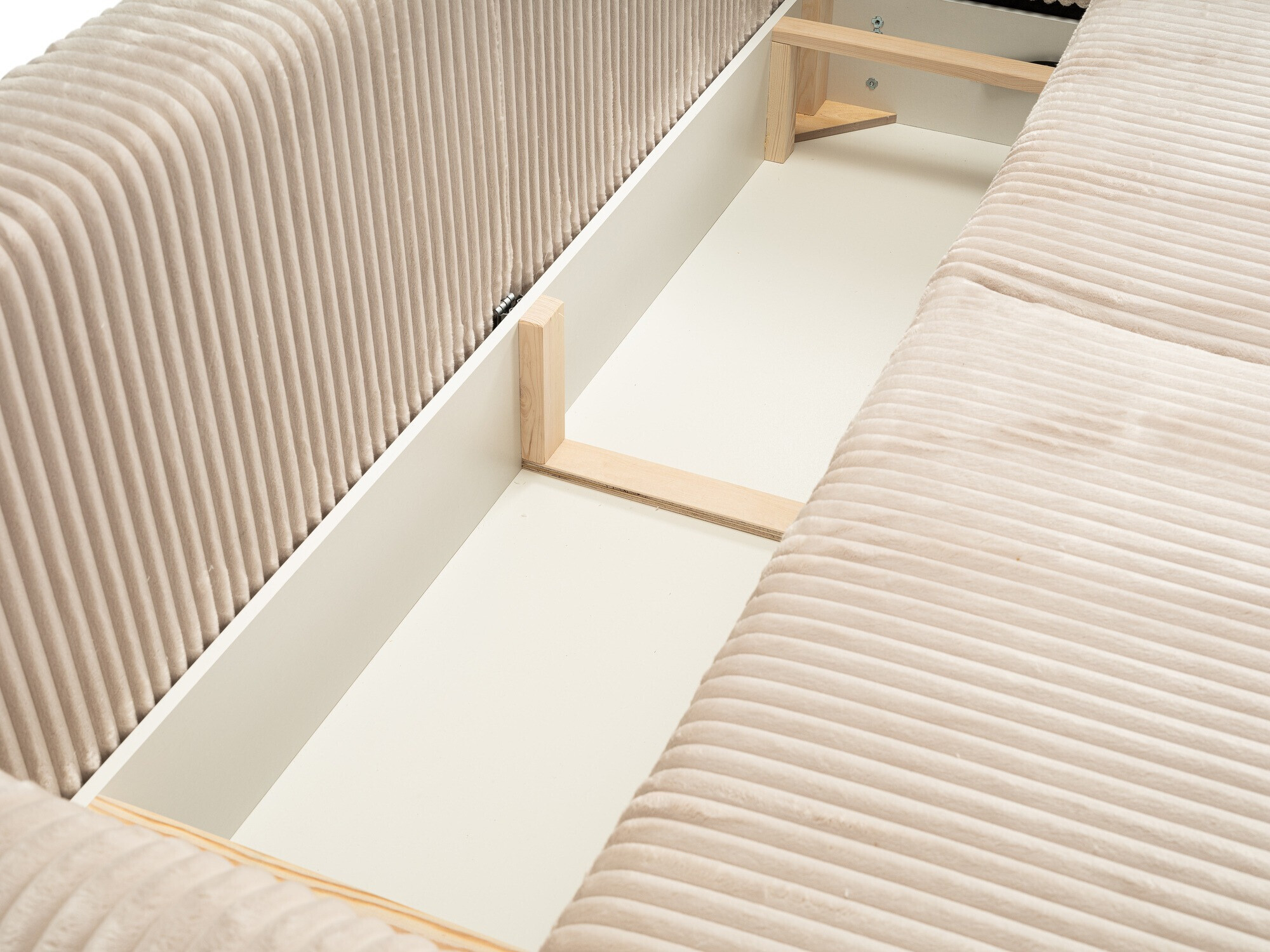 Kavč z ležiščem Kingston 150 (Tilia 01)