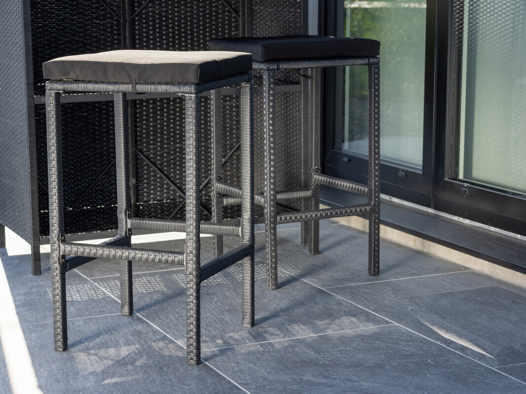 Komplet mize in stolov Dallas 4650