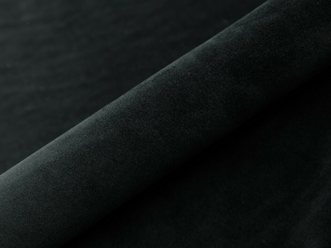 Postelja Martinez 112 (Magic Velvet 2219)