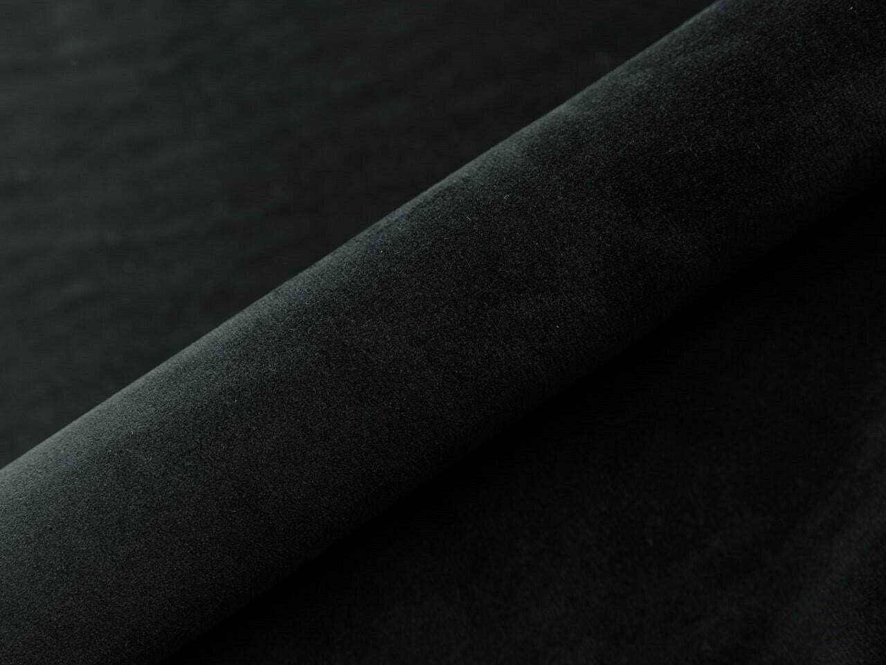 Boxspring postelja Martinez 114 (Magic Velvet 2219)