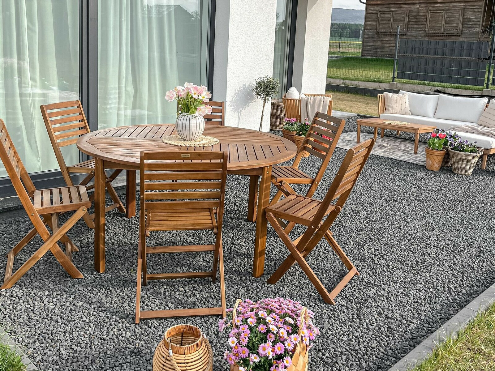 Komplet mize in stolov Berwyn 2492