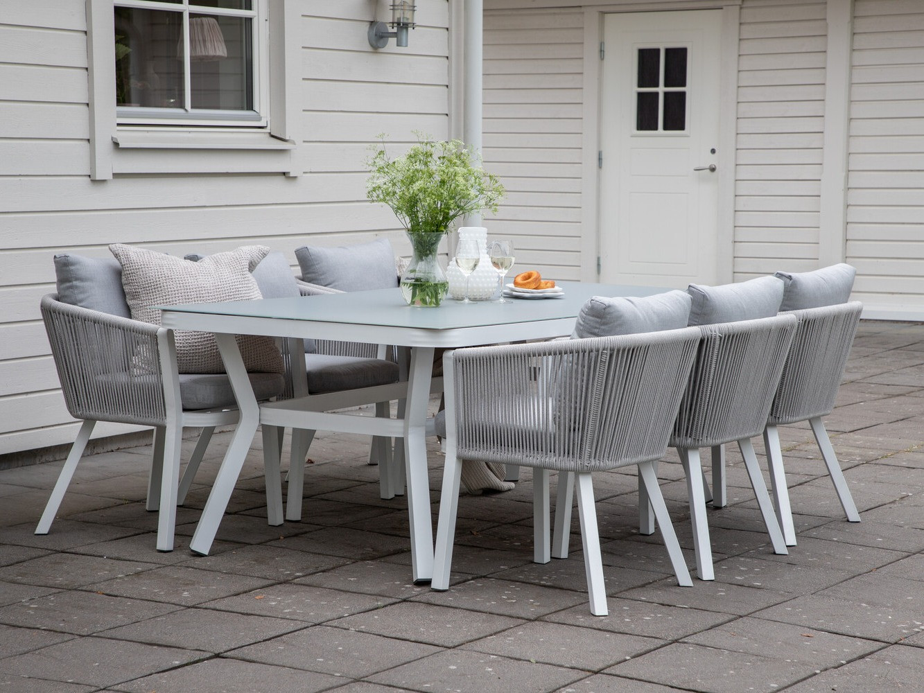 Komplet mize in stolov Dallas 3020 (Bela + Siva)