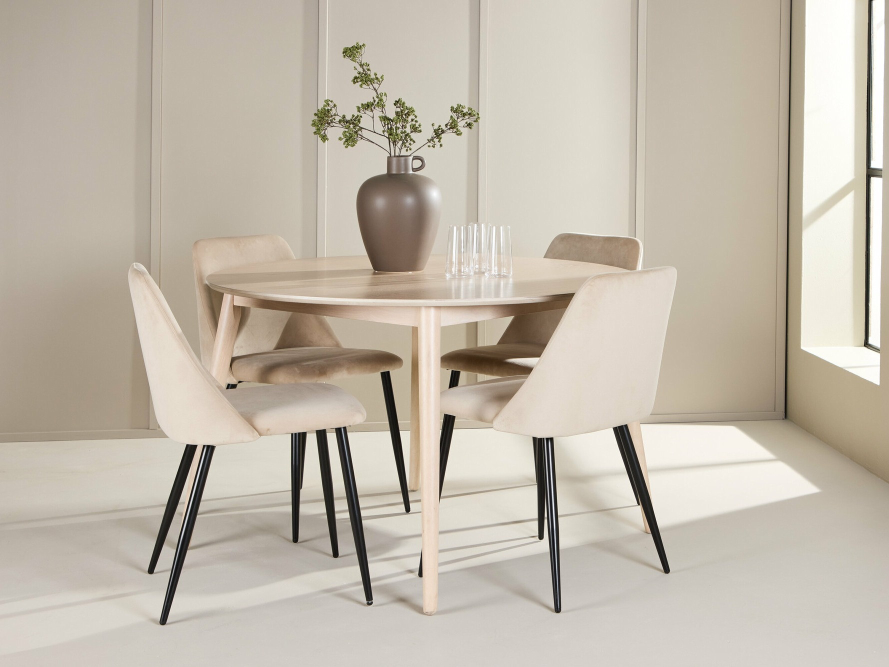 Jedilniški komplet Dallas 4759