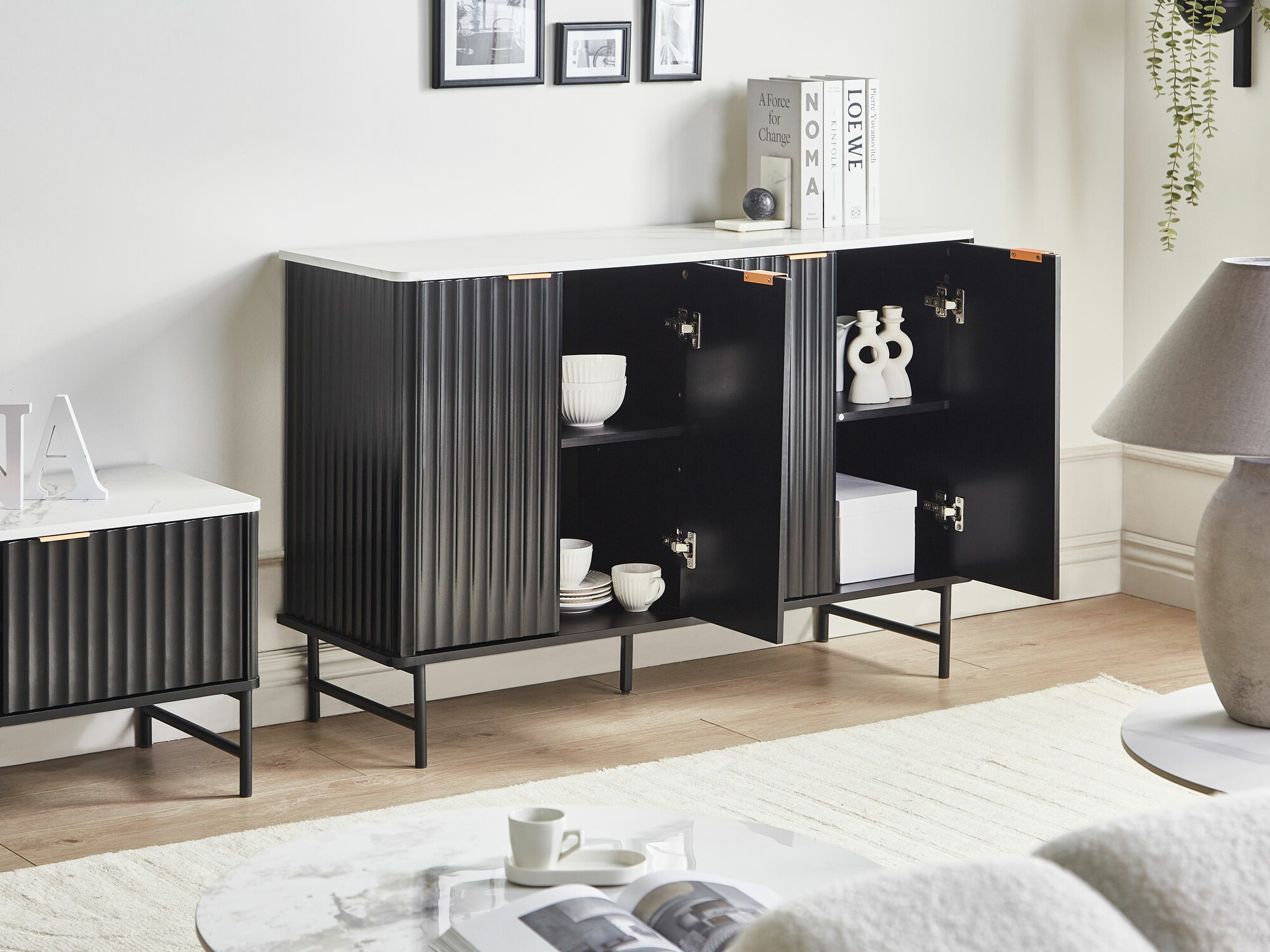 Omarica Berwyn 2577 (Črna + Beli marmor)