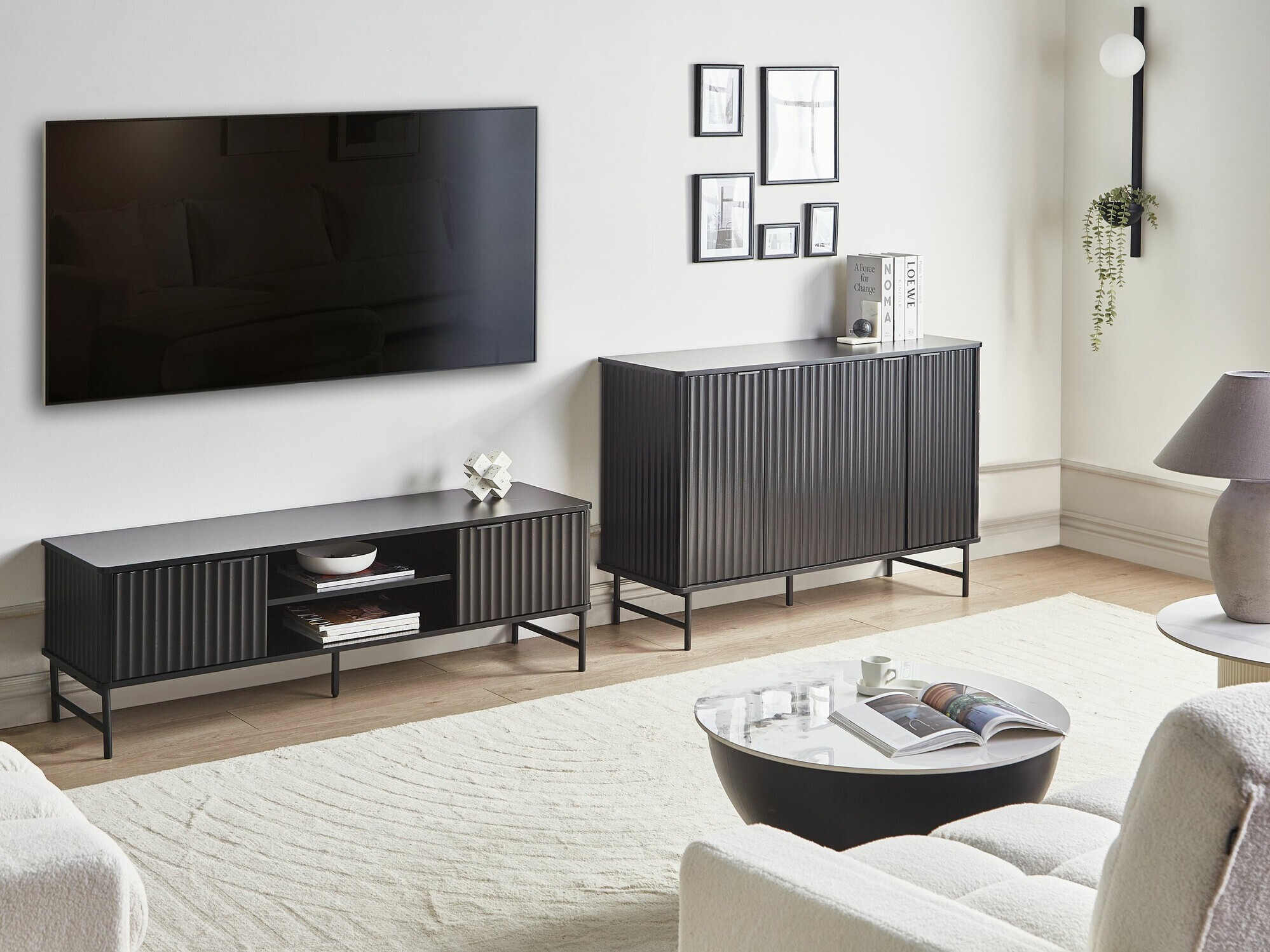 TV-omarica Berwyn 2575 (Črna)