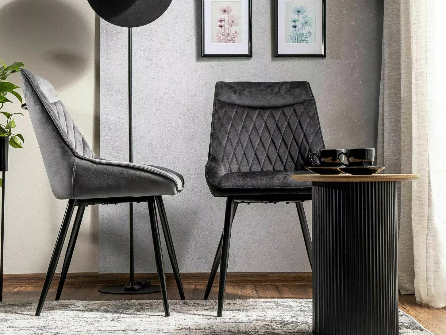 Stol Detroit 732 (Siva)