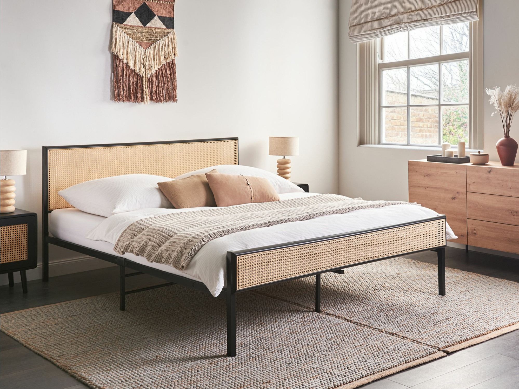 Postelja Berwyn 2612