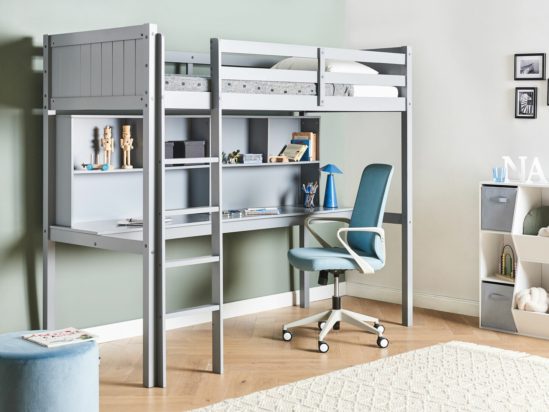Visoka postelja Berwyn 2614 (Siva)