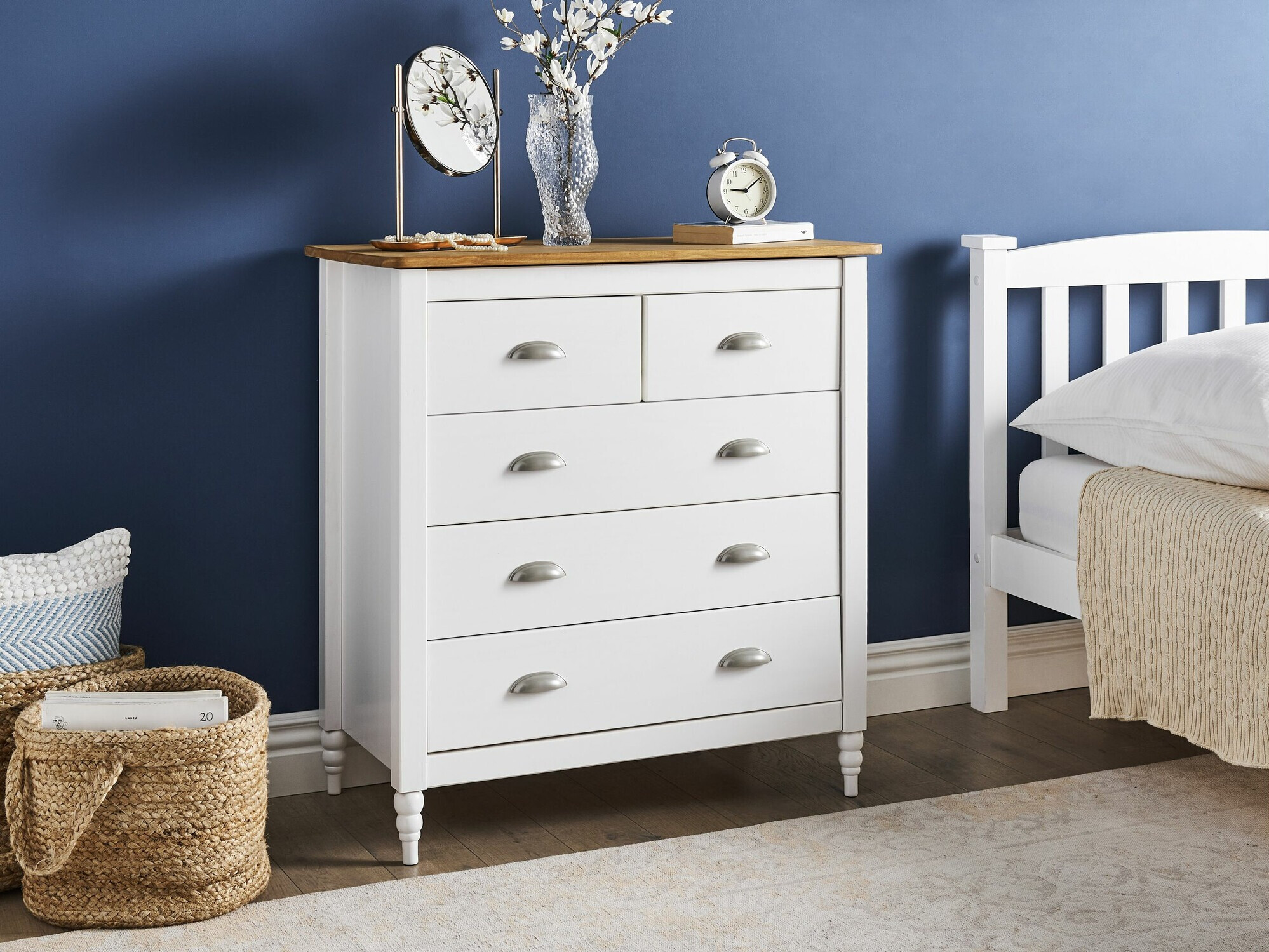 Komoda Berwyn 2641 (Bela)