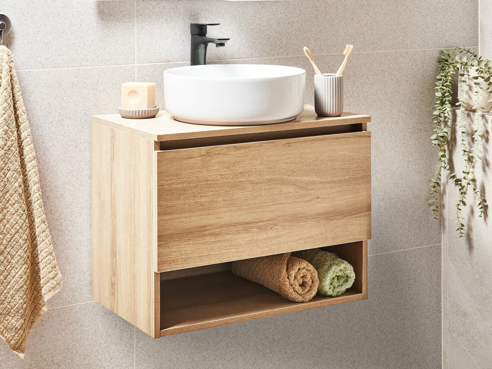 Viseča kopalniška omarica za umivalnik Berwyn 2647