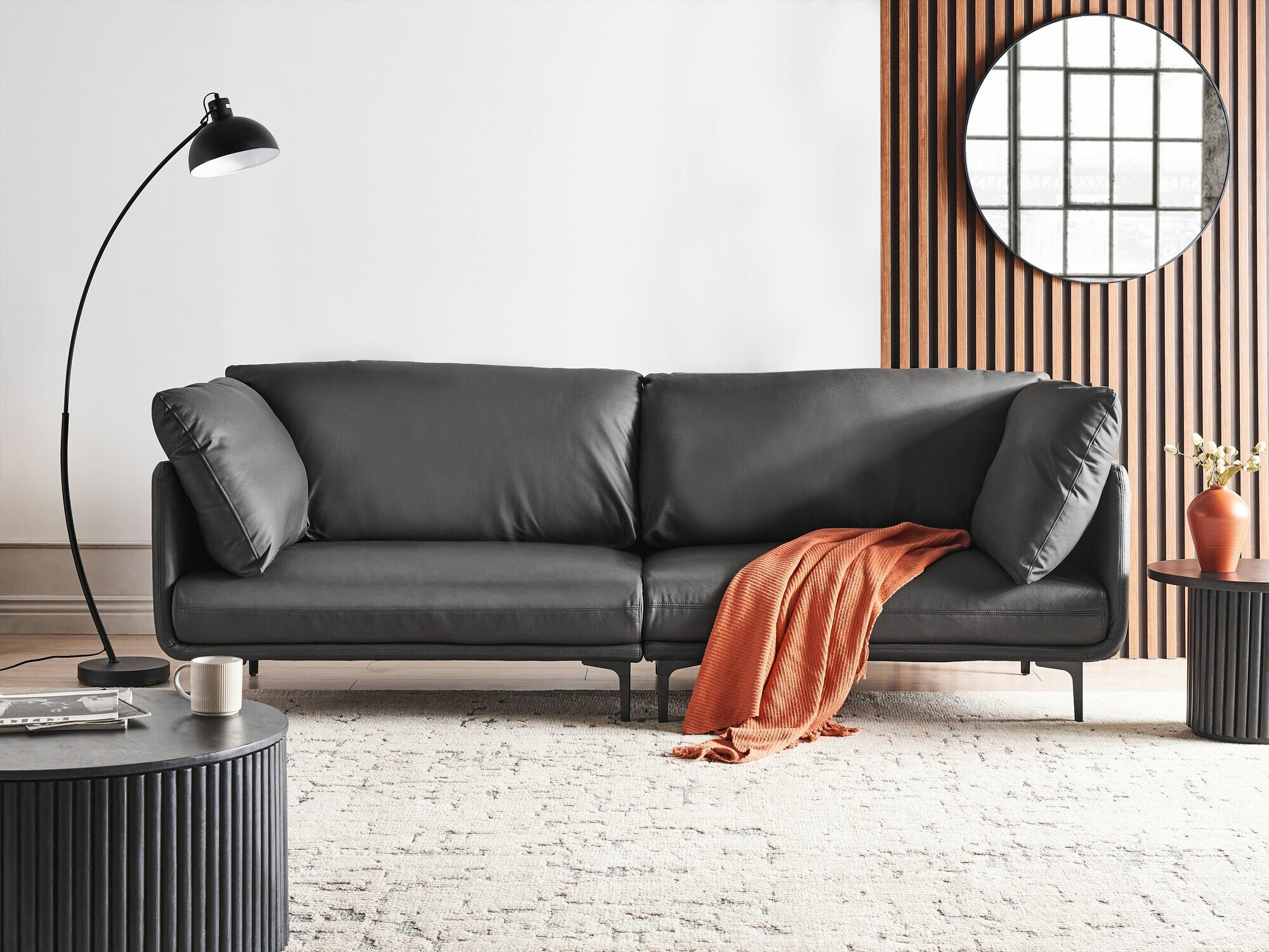 Kavč Berwyn 2692 (Črna)