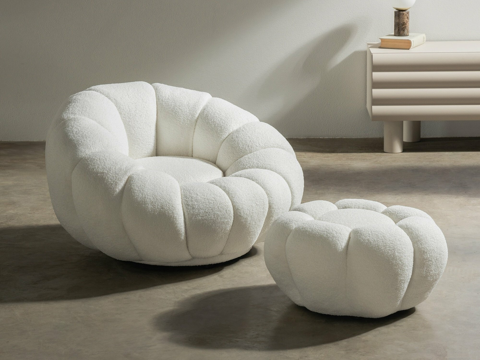 Fotelj Burleson 152 (Bela)