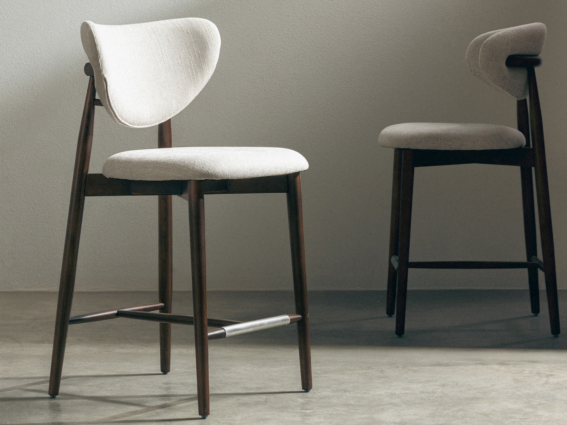 Srednje visok barski stol Burleson 200