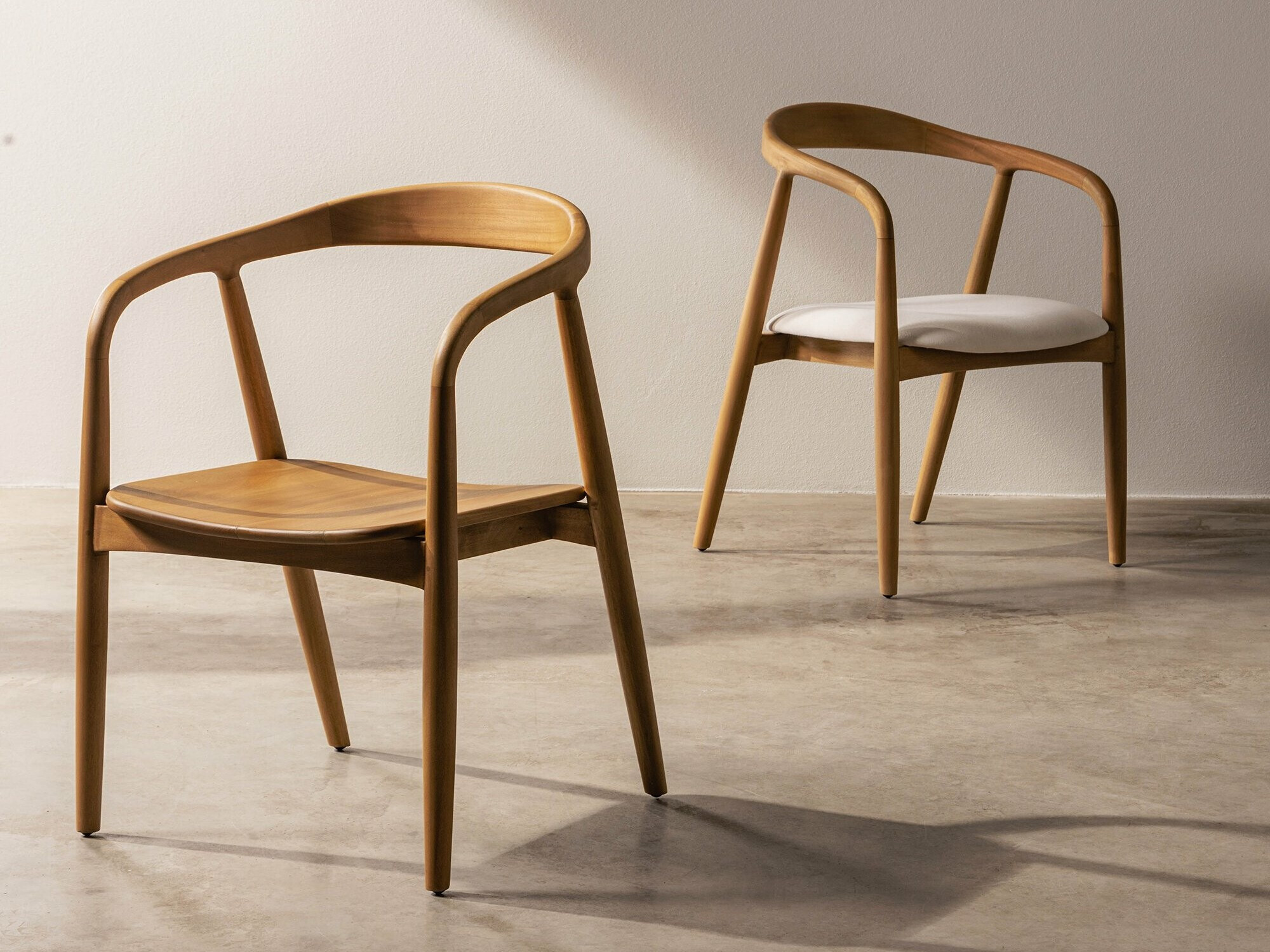 Stol Burleson 247 (Svetel les)