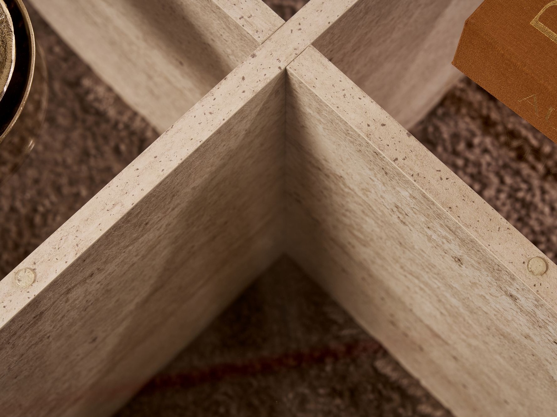 Klubska mizica Novato 117 (II)