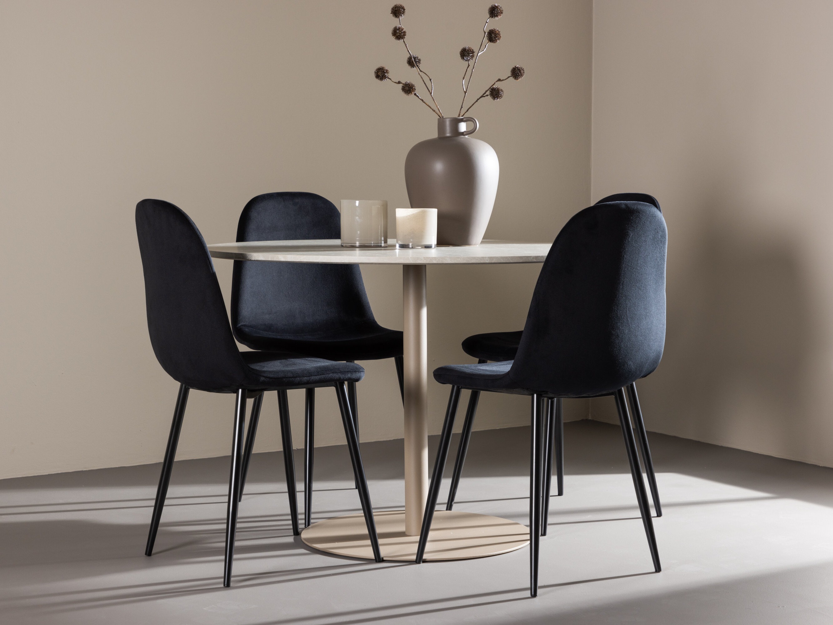 Jedilniški komplet Dallas 4867 (Črna)