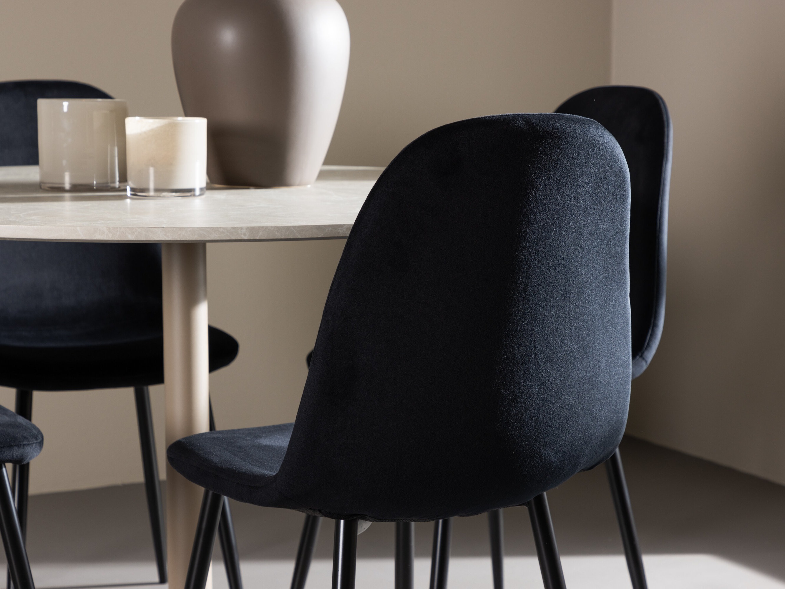 Jedilniški komplet Dallas 4867 (Črna)