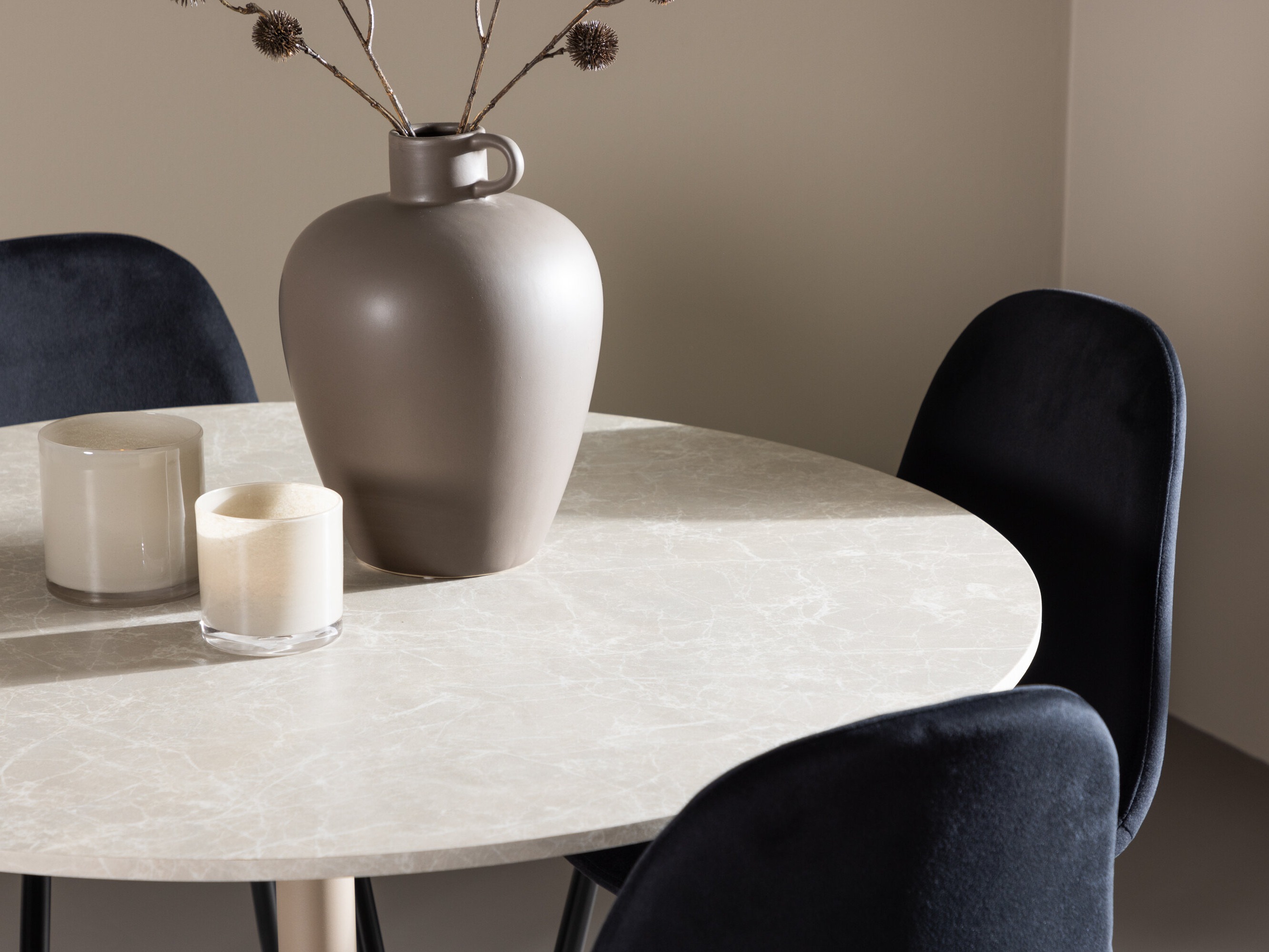 Jedilniški komplet Dallas 4867 (Črna)