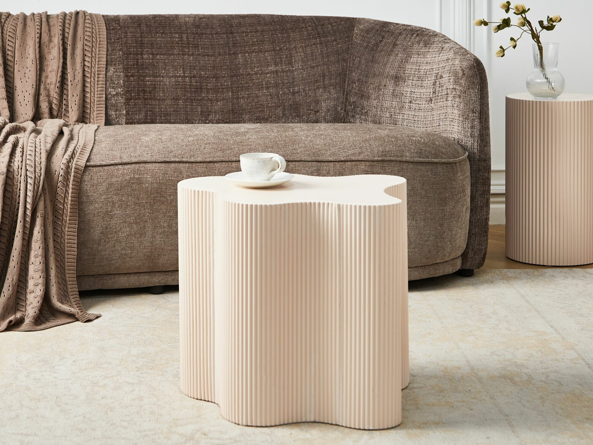 Stranska mizica SL4785 z manjšimi nepravilnostmi